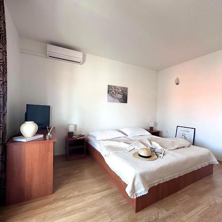 Apartmani Drago Biograd Na Moru Exterior photo