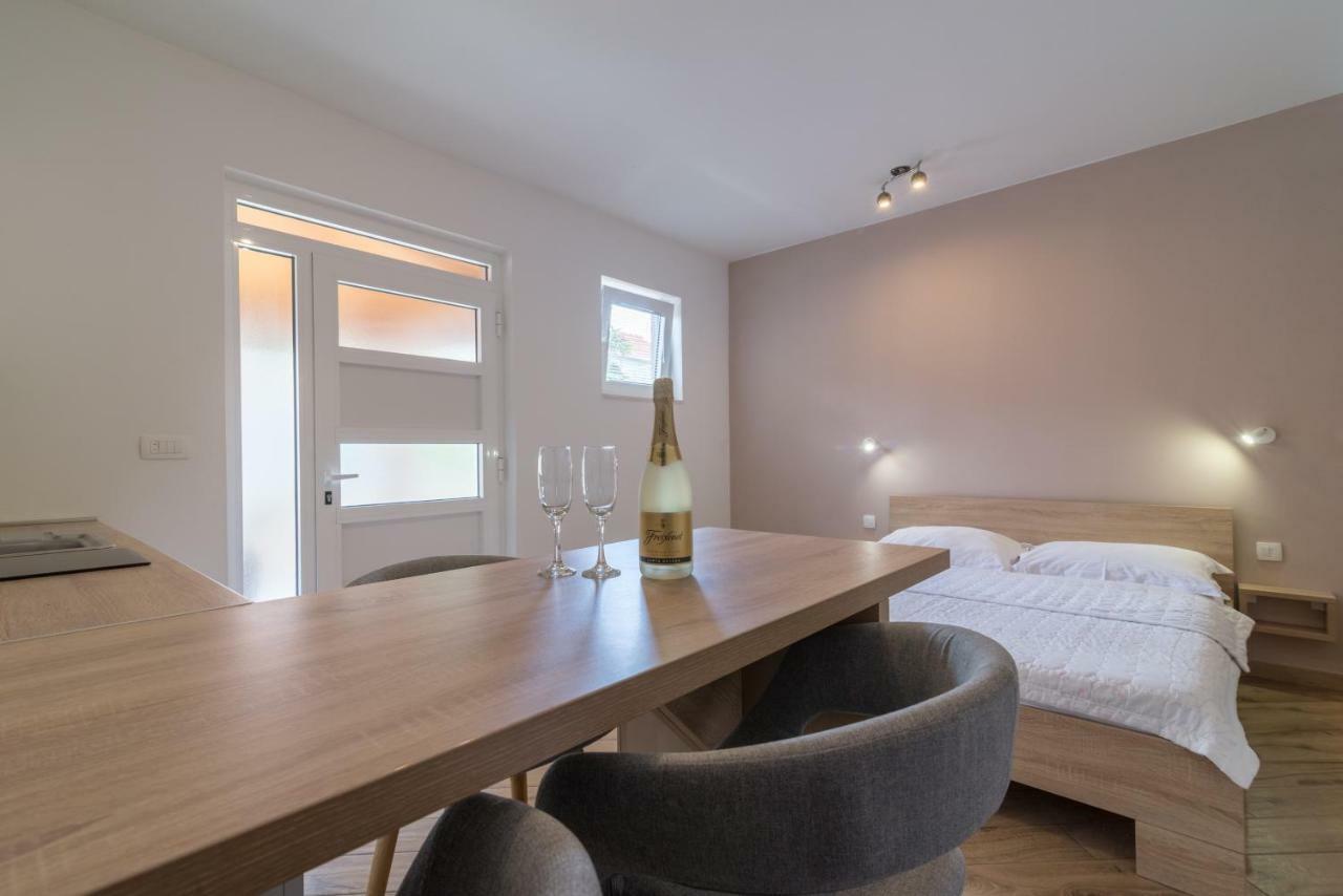 Apartmani Drago Biograd Na Moru Exterior photo